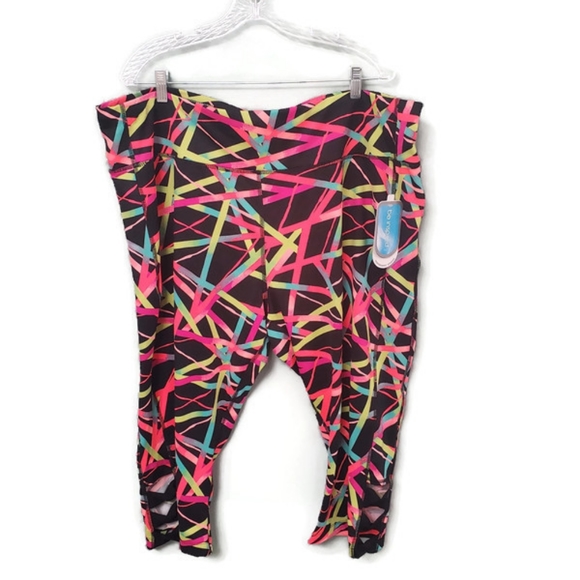 be inspired Pants - Be Inspired Curvy Perforamce Legging Capris